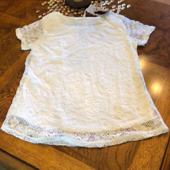 Leo Nicole Flower Lace Top. New with tags - Picture 2 of 8